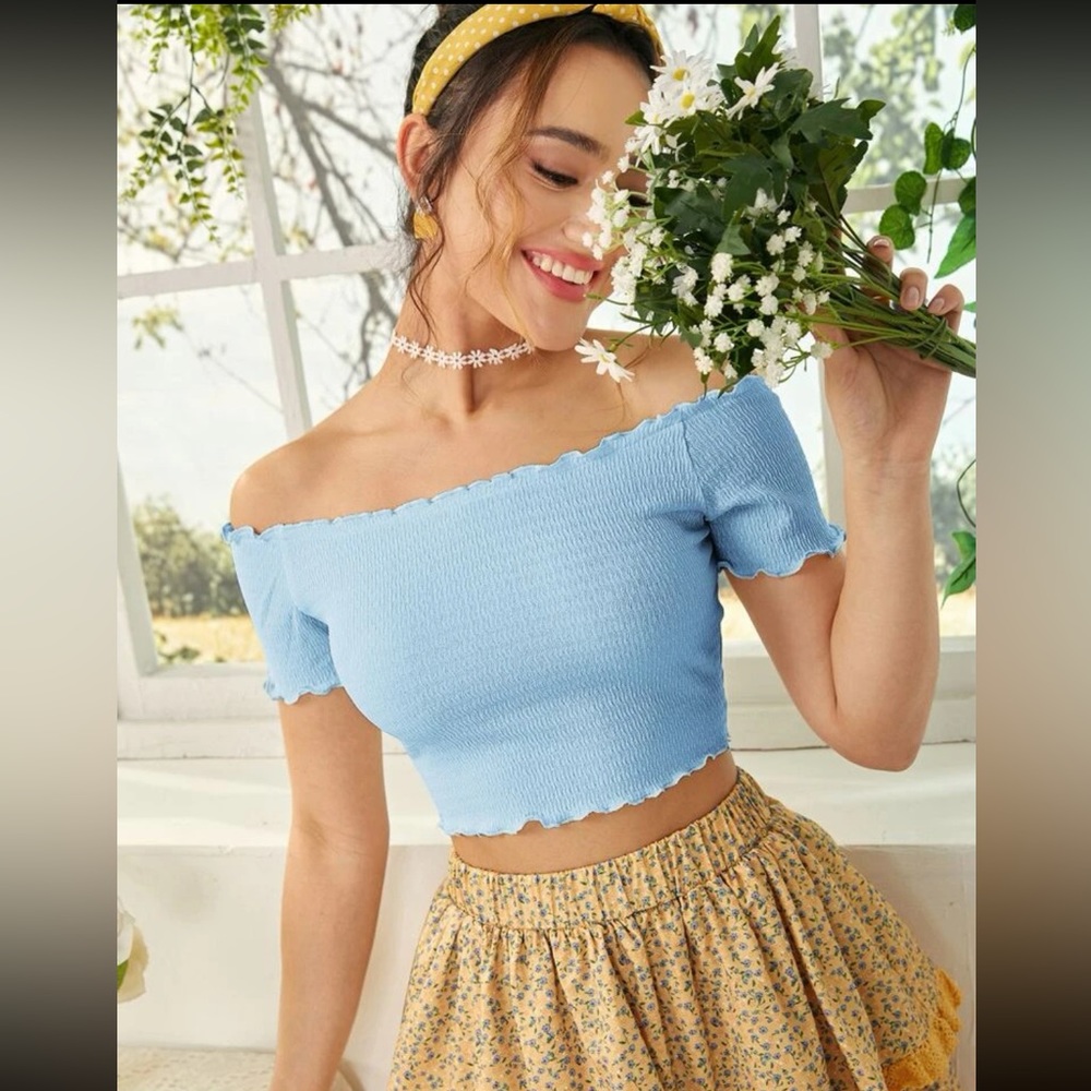 SHEIN Lettuce trim crop top